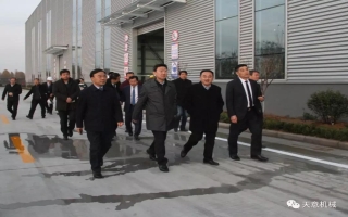 山東省住建廳黨組成員、副廳長張曉海蒞臨天意機械調(diào)研指導